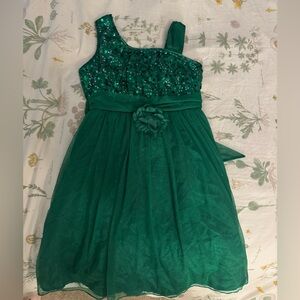 Charming Emerald Kids Dress with Floral Accent